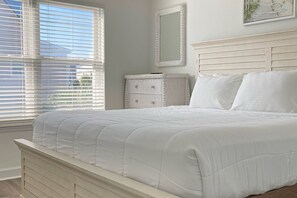 2 bedrooms, iron/ironing board, internet, bed sheets - Dog-friendly Private home with gulf view and easy beach access (Port St. Joe)