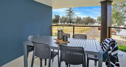 SALT @ Woodgate Beach