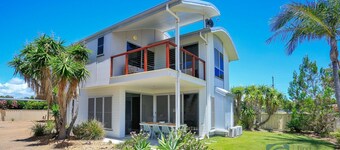 'Simplicity' Beach Side Town House 1