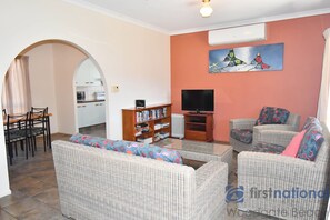TV, DVD player