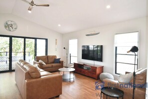 Fernseher, DVD-Player