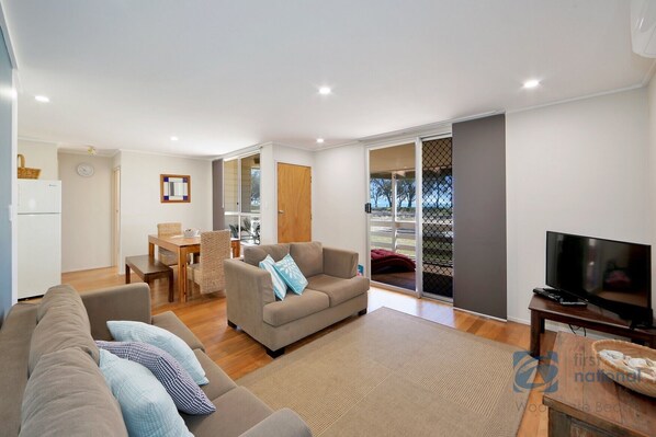 Fernseher, DVD-Player