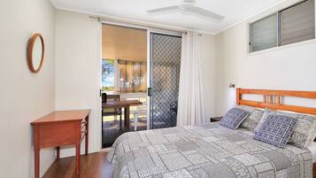 3 Schlafzimmer, Bügeleisen/Bügelbrett