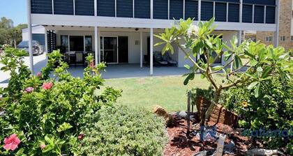 Seaside Serenity on the Esplanade Duplex