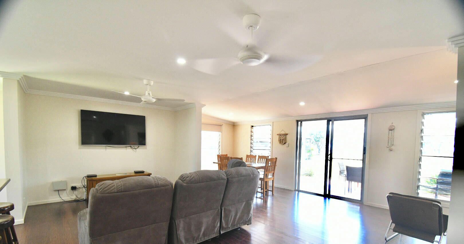 Enjoy Your Holiday Over Looking The Ocean - Woodgate