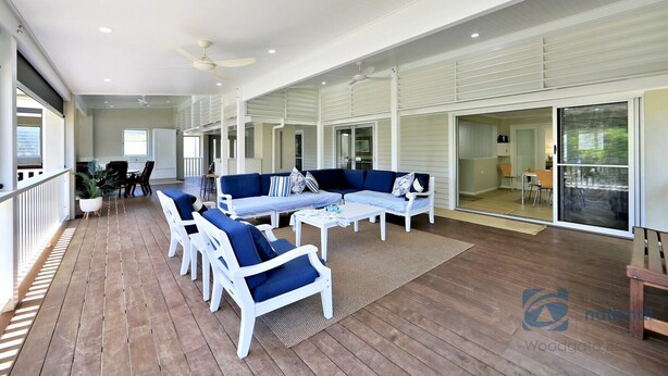 Interior - Your Ultimate Beach Front Holiday (Woodgate)