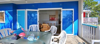 Retro Esplanade property with Ocean views
