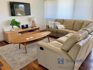 TV, DVD player - Ocean Front Holidaying at its BEST (Woodgate)