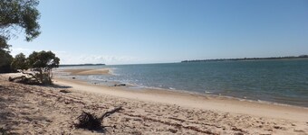 Sensational Water Views - Awesome Location @ Walkers Point