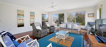 Easy Living Beach Front Holiday Home!