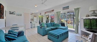 Spacious Open Plan Villa with Complex Pool