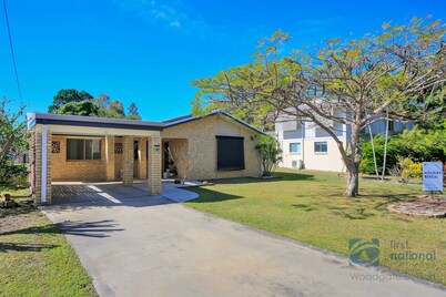 Modern Comfort, One Street From The Beach!