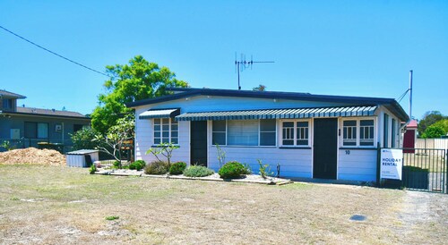 Woodgate Beach Shack @ 10 Fifth Avenue WOODGATE