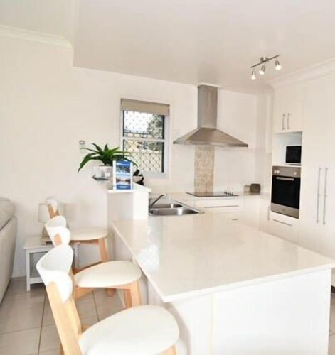 'Simplicity' Beach Side Town House 3