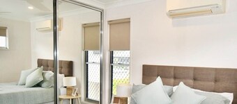 'Simplicity' Beach Side Town House 3