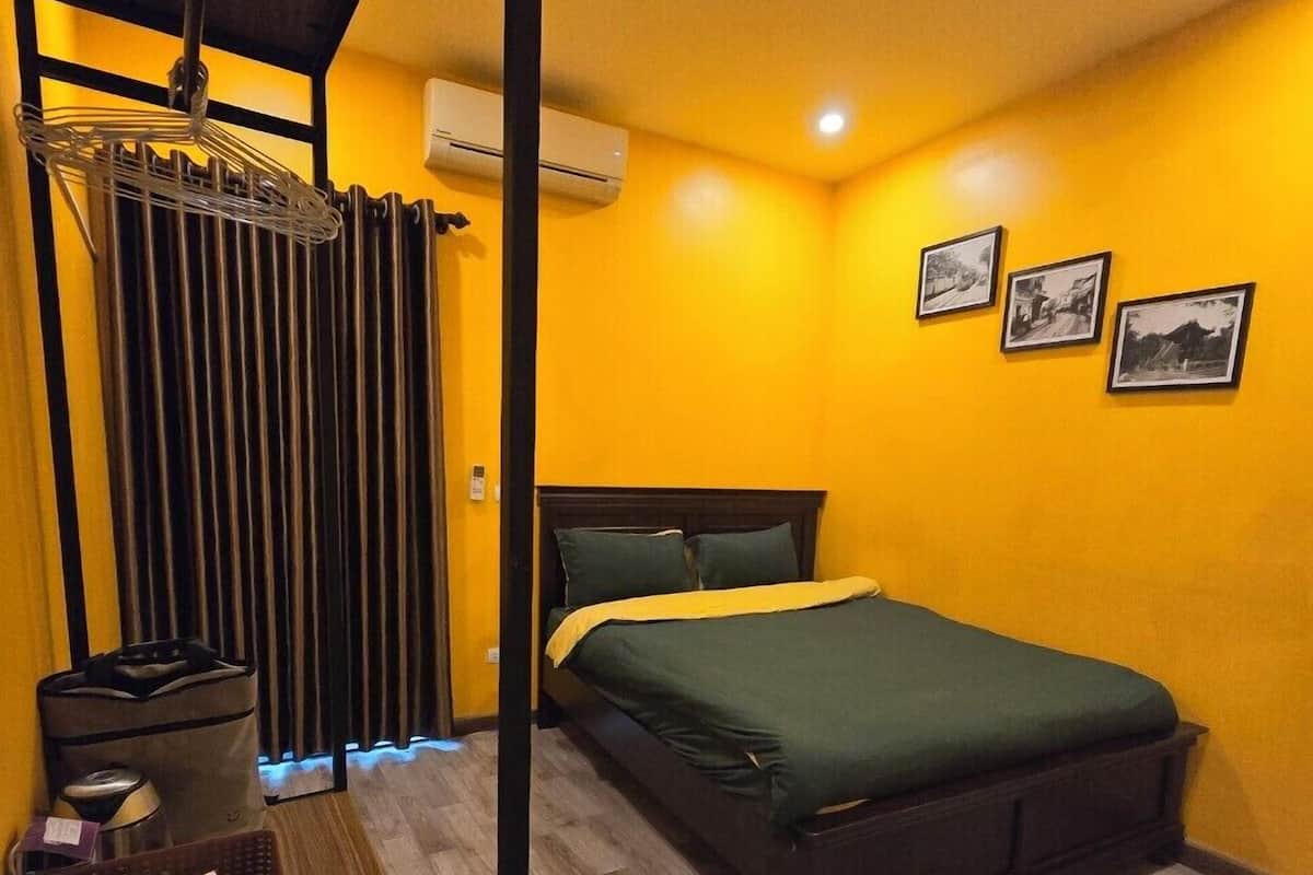 Double or Twin Room | Down comforters, Tempur-Pedic beds, free WiFi, bed sheets