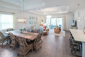 Dining - Luxurious 4BR in Wellen Park - Pool home - Golf  membership included - Florida Sanctuary (Venice)