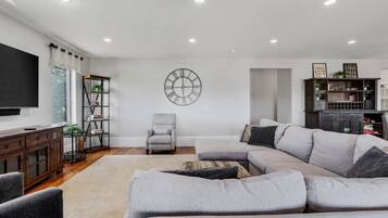 Smart-tv en tafelvoetbal