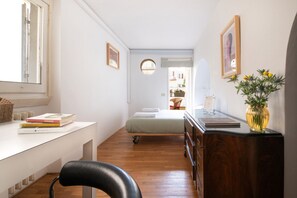 1 室のベッドルーム、WiFi、ベッドシーツ