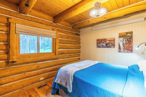2 bedrooms, free WiFi, bed sheets - Log Cabin close to Custer (Custer)