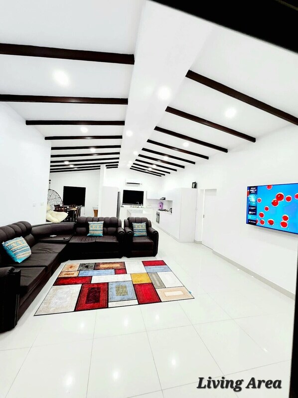 Interior - Charming Coastal Escape (sigatoka)