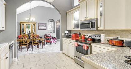 14 Mi to Jekyll Island: Luxe Brunswick Home