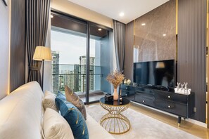 Grand Suite, 1 Bedroom, Club lounge access, City View