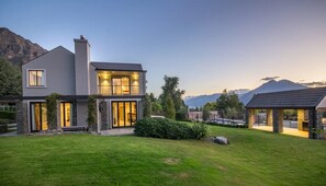 Exterior - Club Moana at Oraka (pool, tennis court) (Drift Bay)