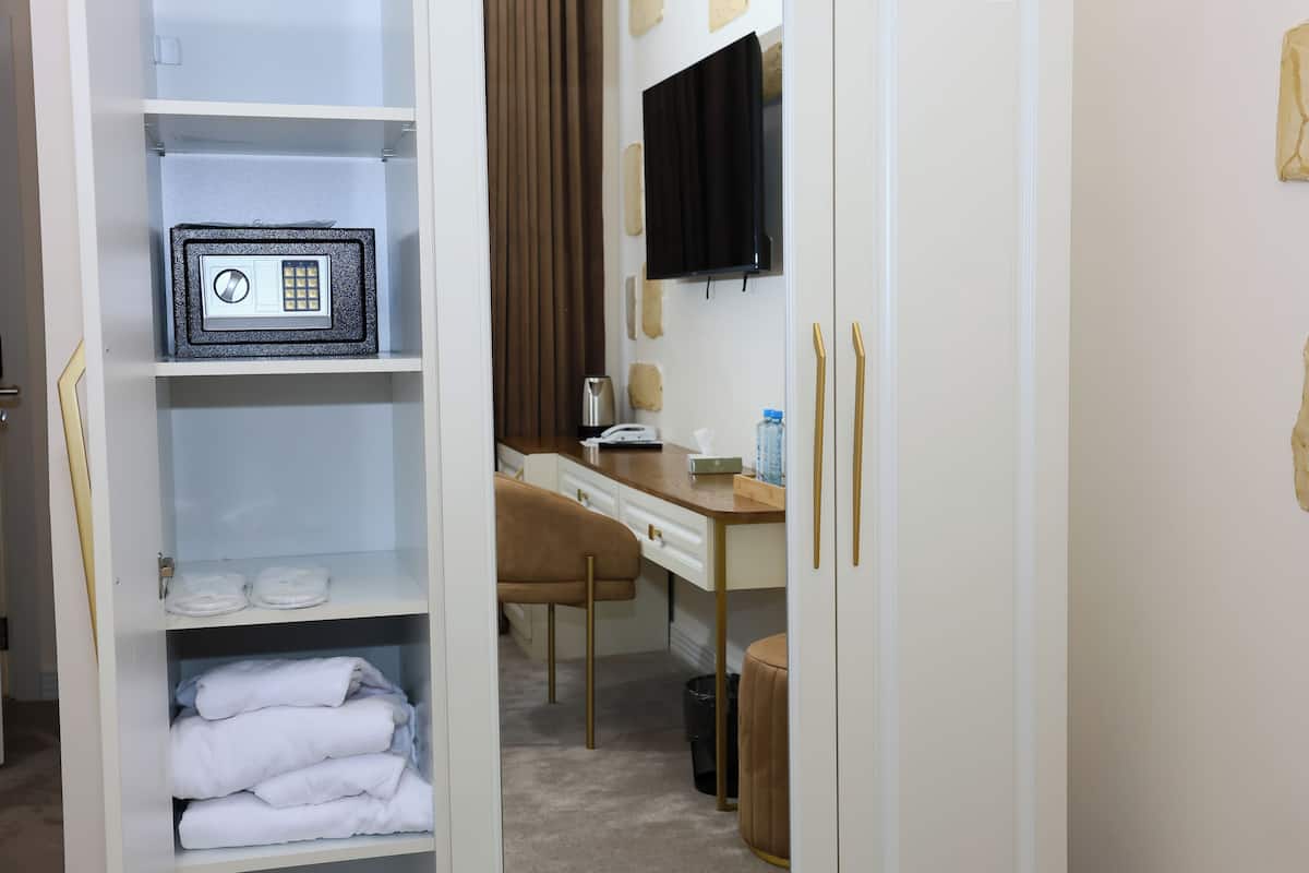 Ses yalıtımı, ütü/ütü masası, ücretsiz kablosuz İnternet