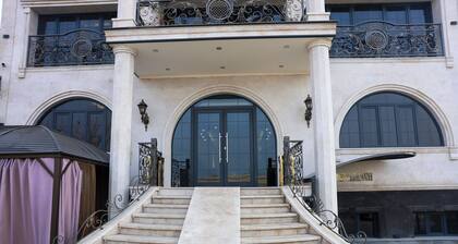 Ketrin Hotel & Restaurant