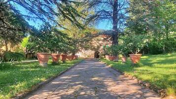 Enceinte de lâhĂ©bergement