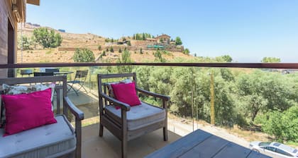 Charming 2 BR Faqra Mountain Retreat