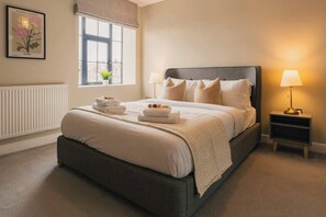 1 bedroom, iron/ironing board, travel cot, WiFi