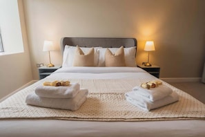 1 bedroom, desk, iron/ironing board, travel cot