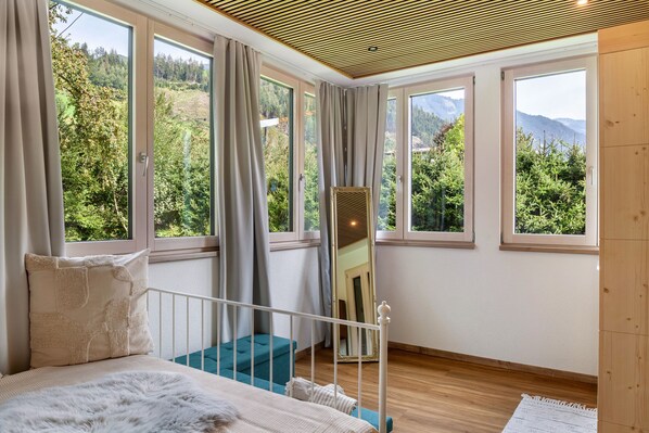 2 quartos, Wi-Fi de cortesia, roupa de cama