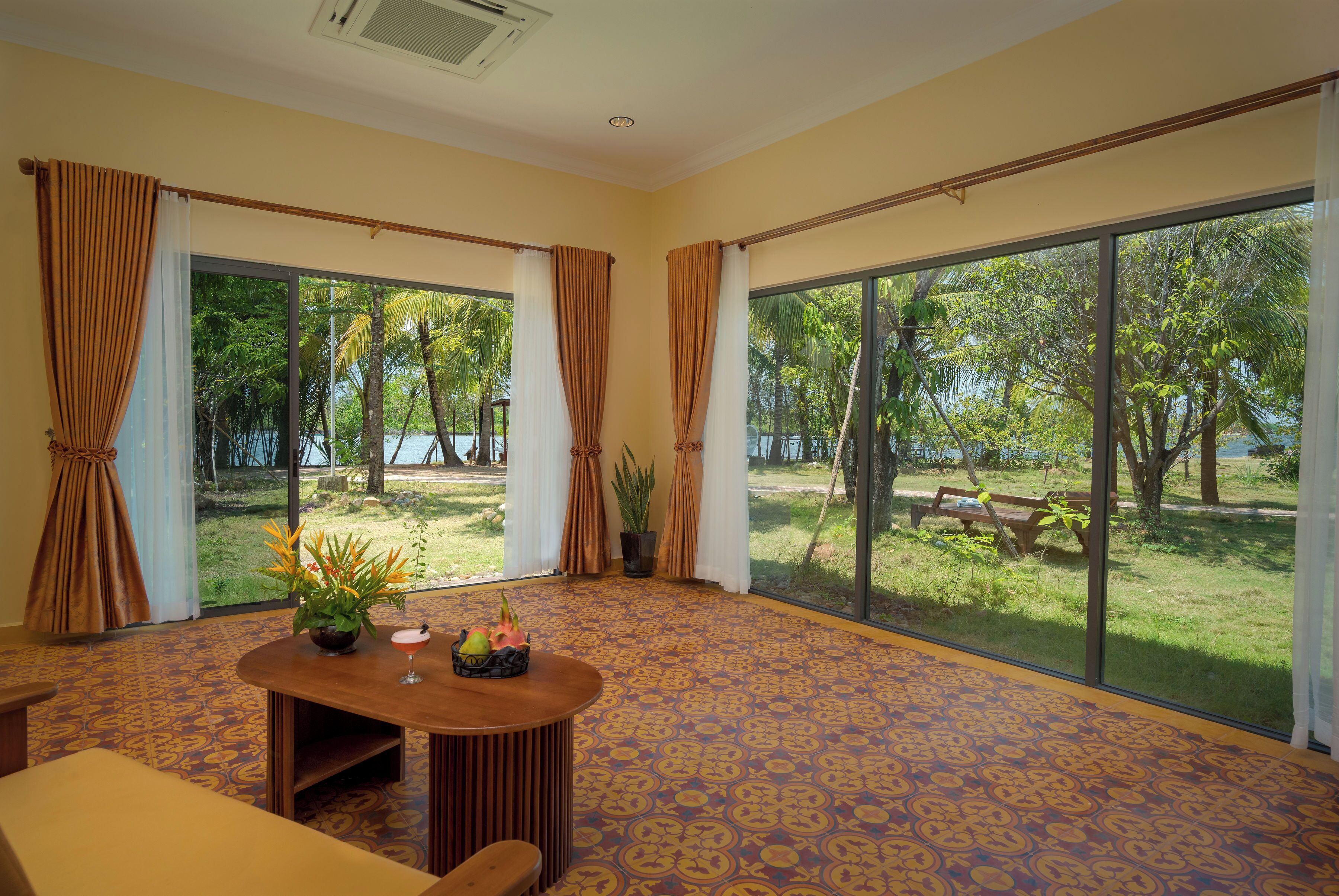 4 Bedroom Family Villa River View | Sábanas de algodón egipcio y ropa de cama de alta calidad