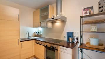 Kühlschrank, Ofen, Herdplatte, Geschirrspüler