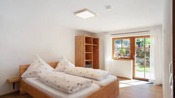 2 dormitoris, planxa i posts de planxar, wifi gratuïta i roba de llit