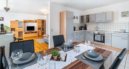 Apartment ''Kraichgau-Nest'' with Private Terrace and Wi-Fi