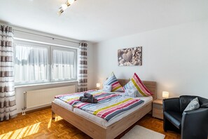 1 Schlafzimmer, Bügeleisen/Bügelbrett, kostenloses WLAN, Bettwäsche