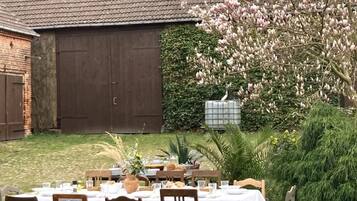 Servei de restauració a l'aire lliure