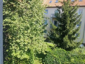 Property grounds - Apartment 'Kleine Gemütliche Wohnung In Erfurt' with Wi-Fi (Erfurt)