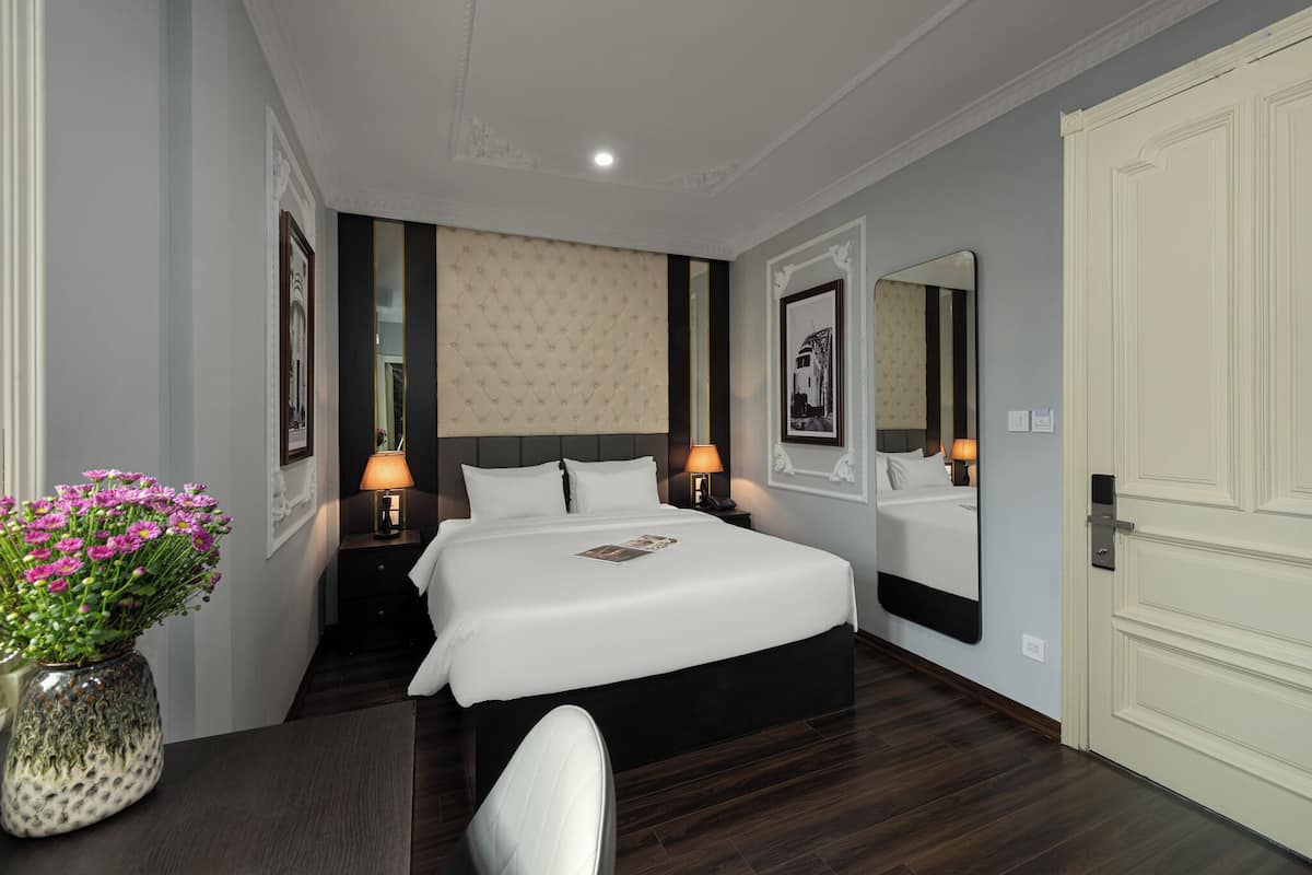 1 bedroom, in-room safe, desk, laptop workspace