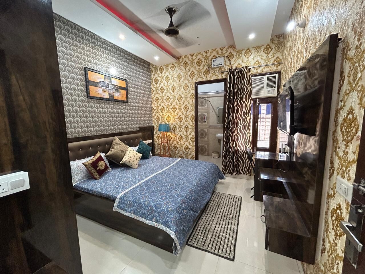 Apartment, 3 Bedrooms, Accessible, Smoking | 3 bedrooms