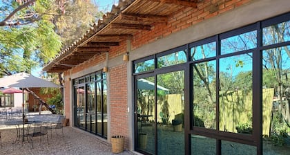 Soothing hotel with WiFi in EJUTLA DE CRESPO