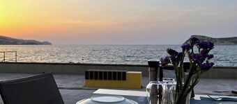 Rota Hotel & Restaurant