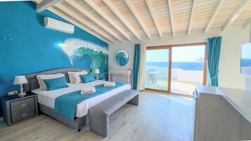 Deluxe Room, Sea View | Premium bedding, iron/ironing board, free WiFi, bed sheets