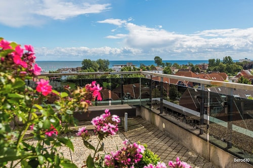 Ostseefernblick vom "Möwennest" im Haus Berolina