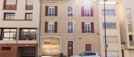 Bagian depan properti