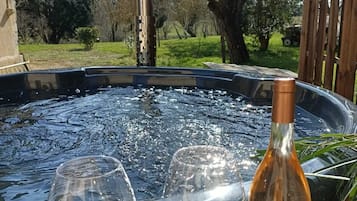 Idromassaggio all'aperto